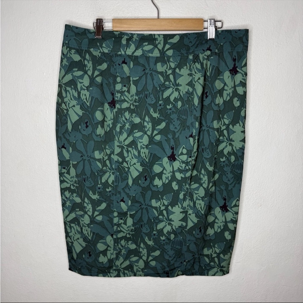 RipSkirt Hawaii Wrap Skirt Length 3 Midi CAMO FLORAL GREEN Size XL Vacation